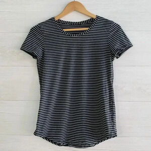 Lululemon Charcoal gray & white striped short sleeve tee shirt Size Small EUC
